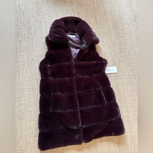 Via Spiga Plush Faux Fur Vest in Deep Plum